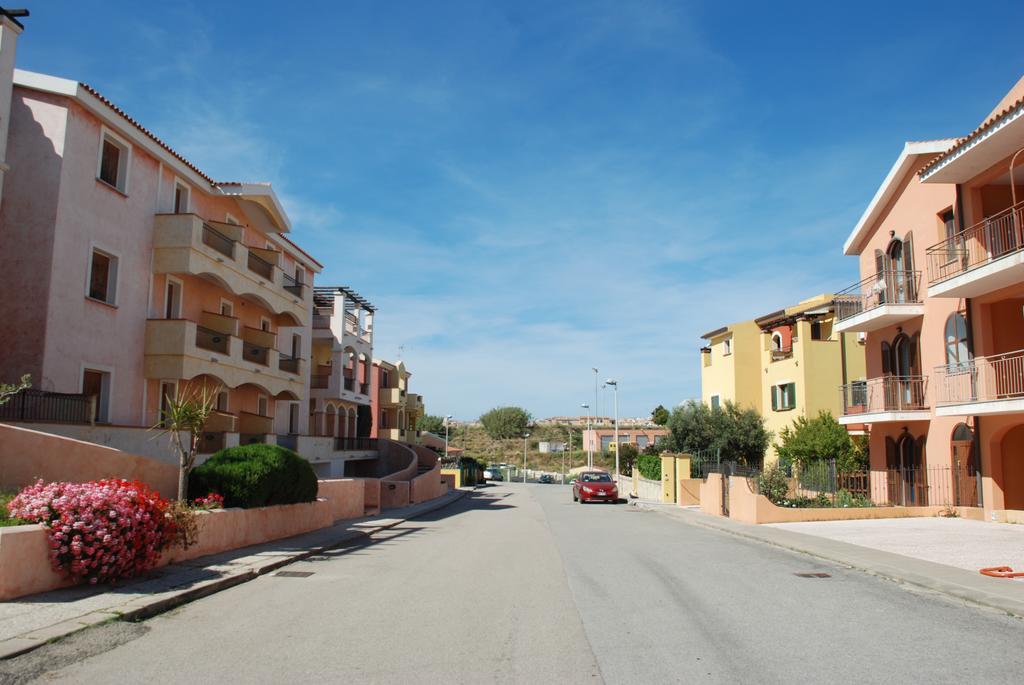 Residence Olimpo Santa Teresa Gallura Habitación foto